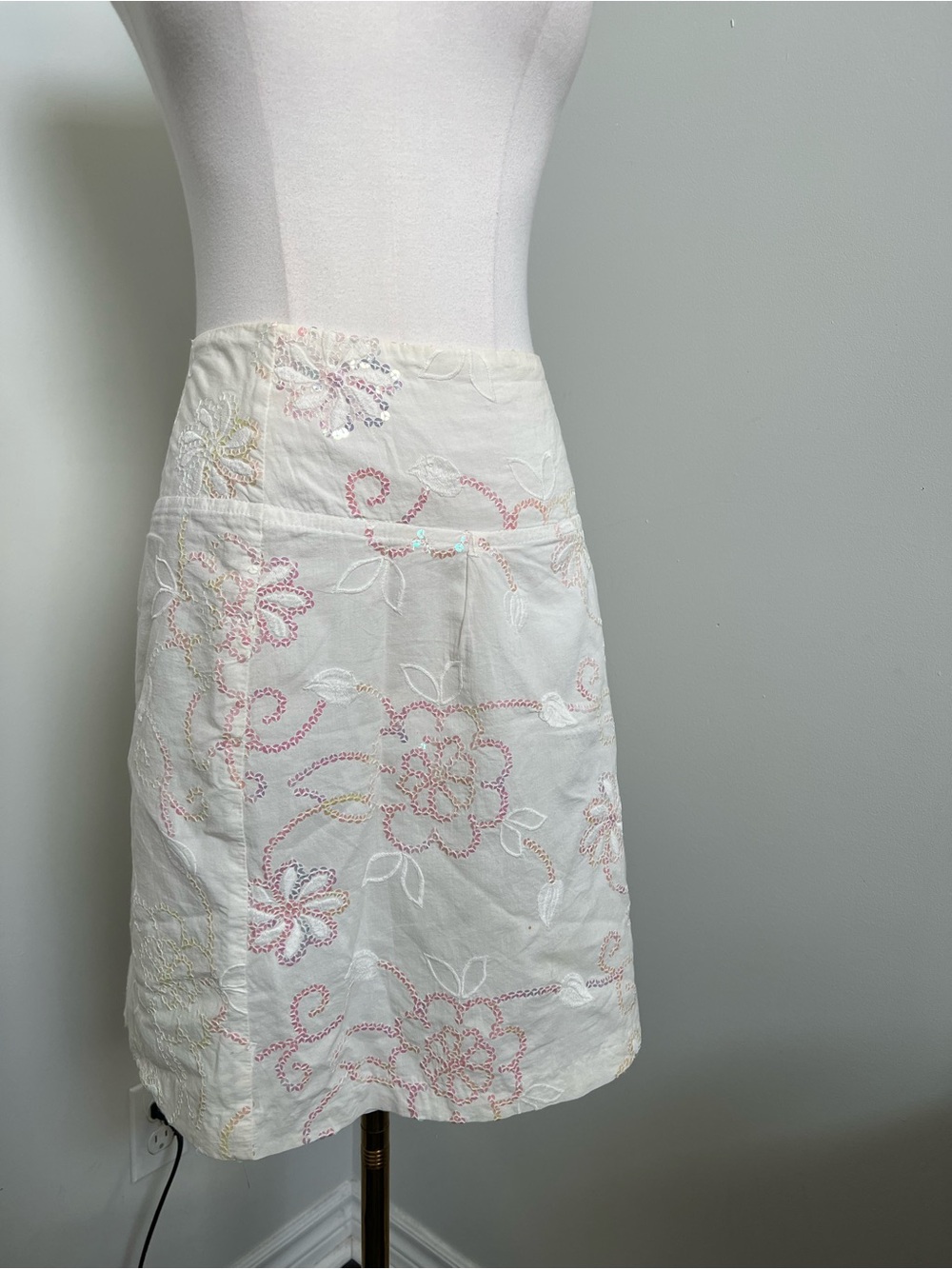 Vintage Fairycore Embroidered Floral Cottagecore Skirt | Pastel Whimsy A-Line 9 - Picture 3 of 8